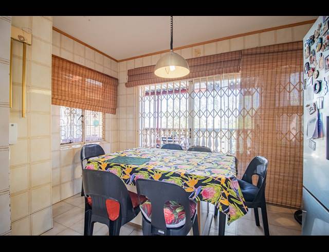 4 BEDROOM HOUSE FOR SALE IN OBSERVATORY